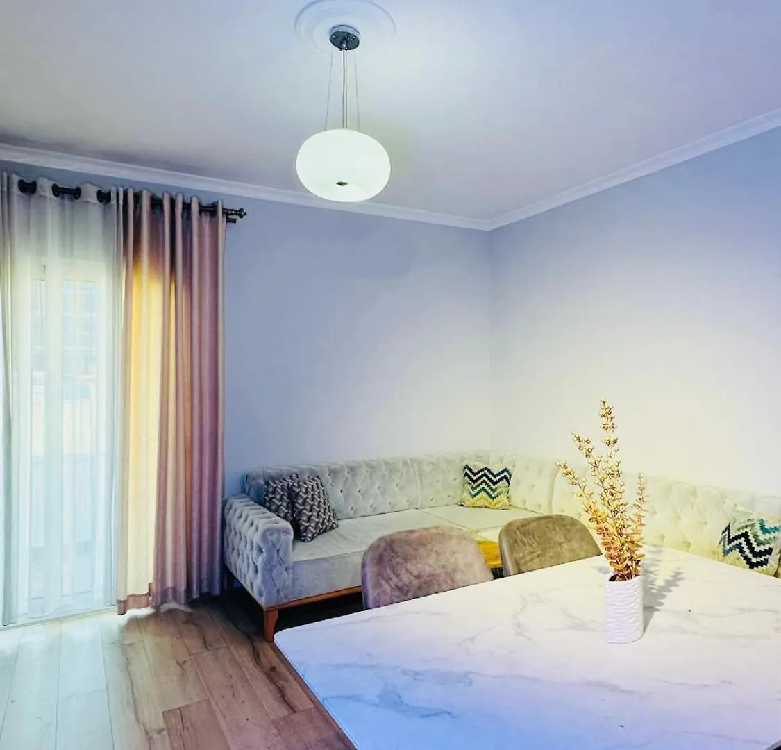 Blloku Luxury 2 Bedroom Apartment Tirana Albanien